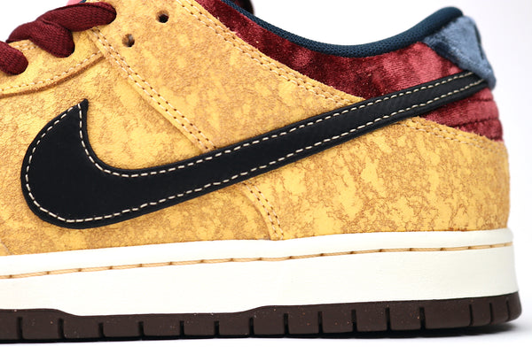 Dunk Low Pro - Celestial Gold/Black